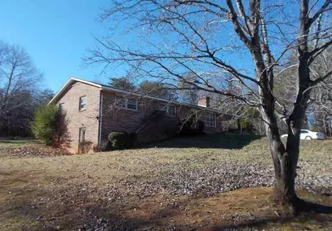1040 Dearborn Rd, Evington, VA 24550 photo 1