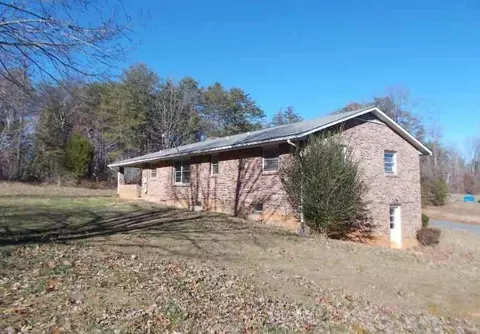 1040 Dearborn Rd, Evington, VA 24550 photo 2
