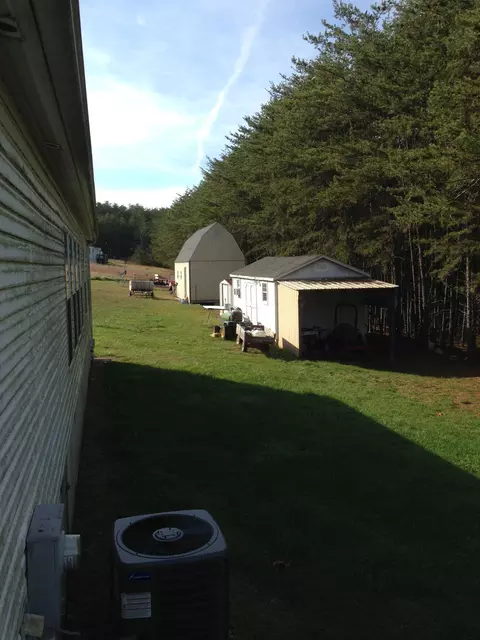 10 Viola Ln, Moneta, VA 24121 photo 3