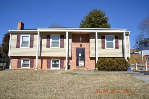 204 Missimer Ln, Vinton, VA 24179 photo 1