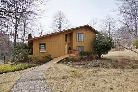 4663 Goodview Rd, Goodview, VA 24095 photo 6