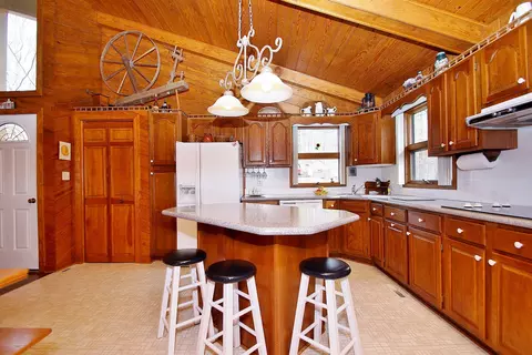 4663 Goodview Rd, Goodview, VA 24095 photo 12