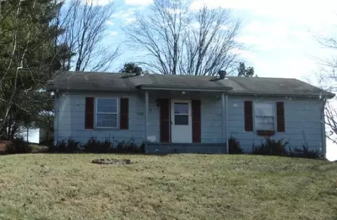 417 Honeysuckle Ln, Glade Spring, VA 24340 photo 1