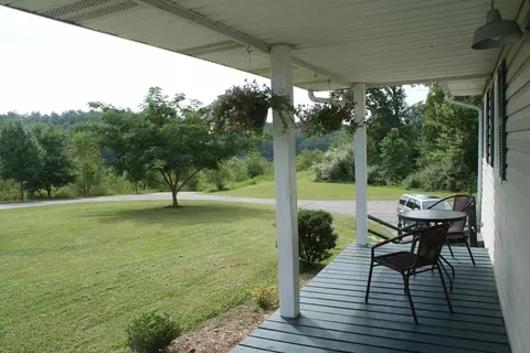 20867 Botetourt Rd, Eagle Rock, VA 24085 photo 3