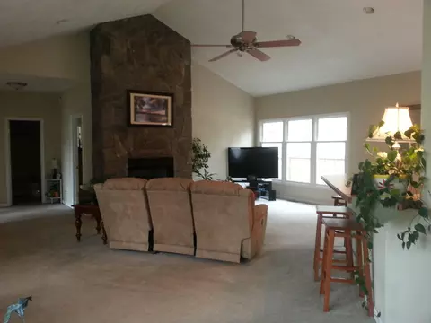 2095 Timberview Rd, Roanoke, VA 24019 photo 5