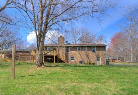 5321 Canoe Cir, Salem, VA 24153 photo 4