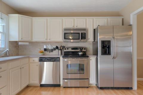 5321 Canoe Cir, Salem, VA 24153 photo 1