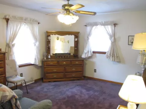 902 Emerald Dr, Vinton, VA 24179 photo 10