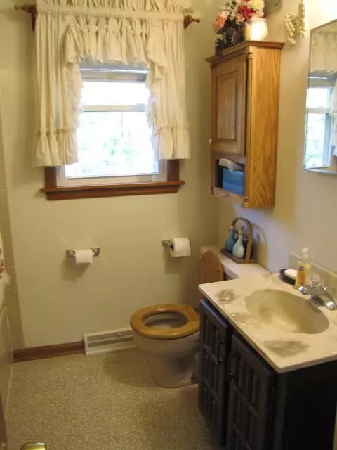 902 Emerald Dr, Vinton, VA 24179 photo 8