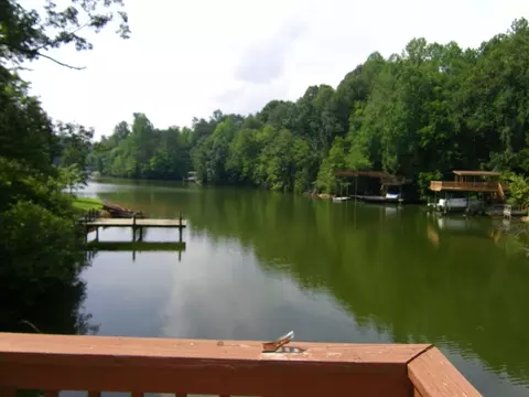 2307 Navigation Pt, Goodview, VA 24095 photo 3