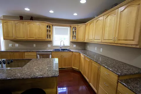 80 Edgewater Dr, Moneta, VA 24121 photo 4