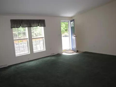 110 Old Post Rd, Moneta, VA 24121 photo 9
