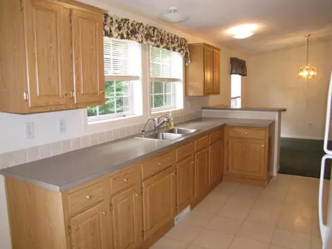 110 Old Post Rd, Moneta, VA 24121 photo 4
