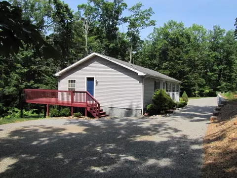 110 Old Post Rd, Moneta, VA 24121 photo 3