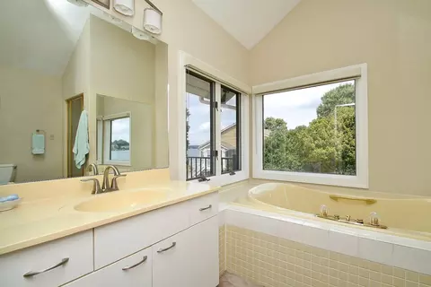 2885 Waters Edge Dr, Penhook, VA 24137 photo 13