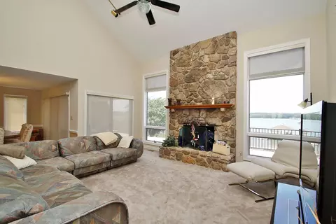 2885 Waters Edge Dr, Penhook, VA 24137 photo 5