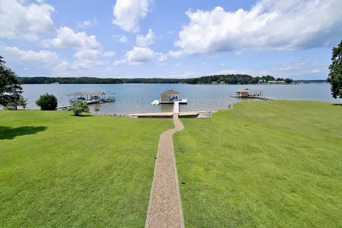 2885 Waters Edge Dr, Penhook, VA 24137 photo 33