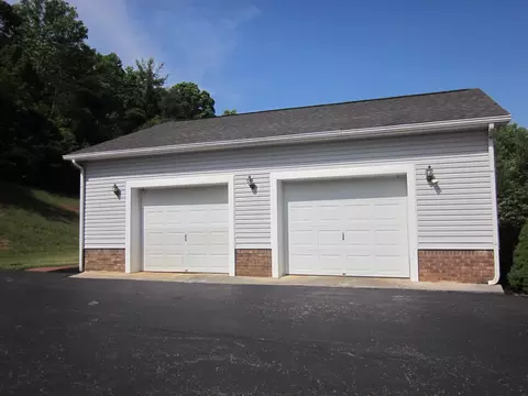 12362 Franklin St, Ferrum, VA 24088 photo 31