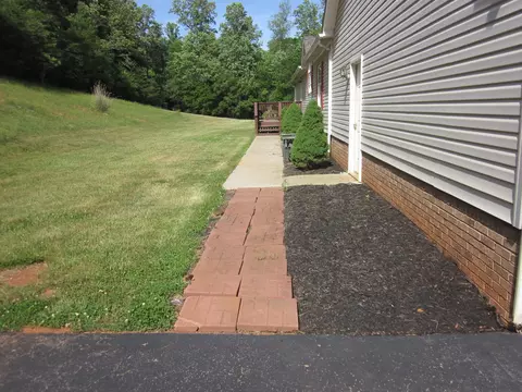 12362 Franklin St, Ferrum, VA 24088 photo 32
