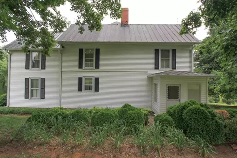 1941 Goodview Town Rd, Goodview, VA 24095 photo 11