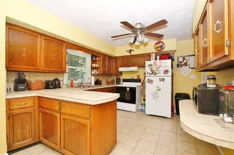 409 Eugene Dr NW, Roanoke, VA 24017 photo 2