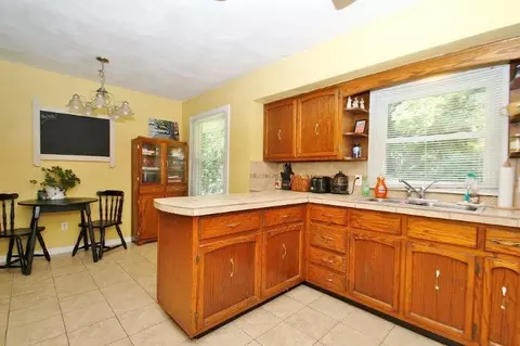 409 Eugene Dr NW, Roanoke, VA 24017 photo 3