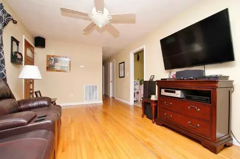 409 Eugene Dr NW, Roanoke, VA 24017 photo 6