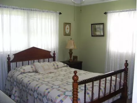 212 E Oxford St, Floyd, VA 24091 photo 15