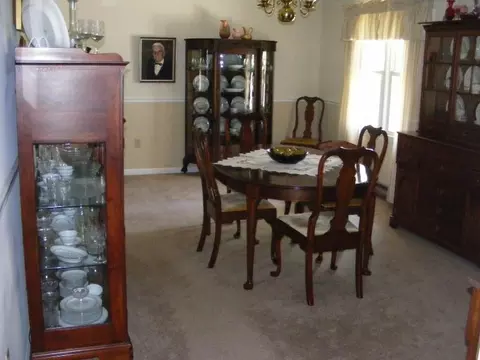 212 E Oxford St, Floyd, VA 24091 photo 9