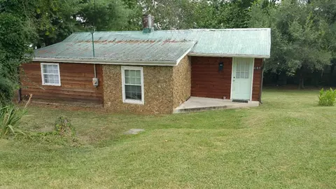 404 E Lee Ave, Vinton, VA 24179 photo 1