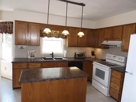 5000 Jonathan Ln, Roanoke, VA 24019 photo 2