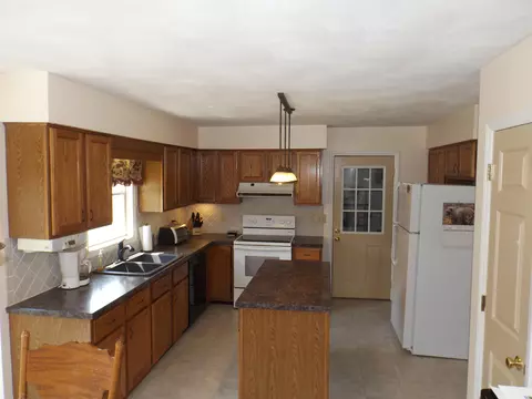 5000 Jonathan Ln, Roanoke, VA 24019 photo 3