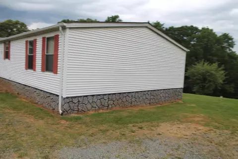 4086 Brooks Mill Rd, Glade Hill, VA 24092 photo 3