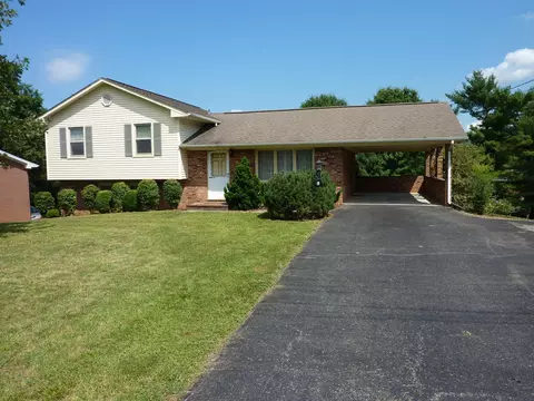 332 Daladier Dr, Vinton, VA 24179 photo 1