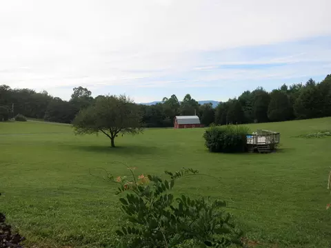 246 Stage Rd, Buchanan, VA 24066 photo 6