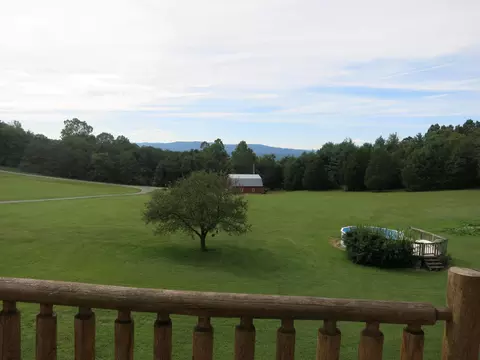246 Stage Rd, Buchanan, VA 24066 photo 10