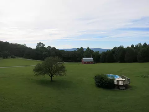 246 Stage Rd, Buchanan, VA 24066 photo 15