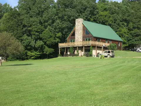 246 Stage Rd, Buchanan, VA 24066 photo 2