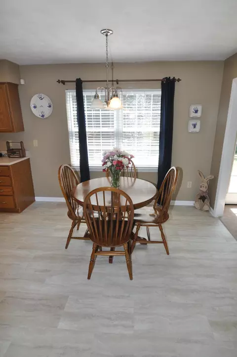 5204 Setter Rd NE, Roanoke, VA 24012 photo 5