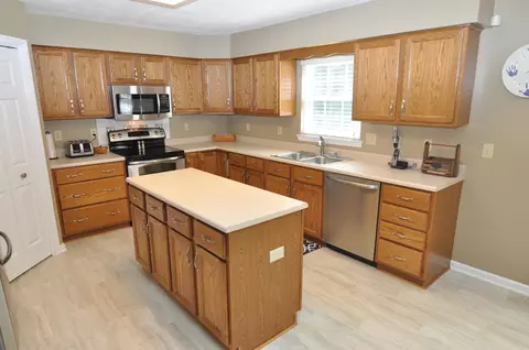 5204 Setter Rd NE, Roanoke, VA 24012 photo 3
