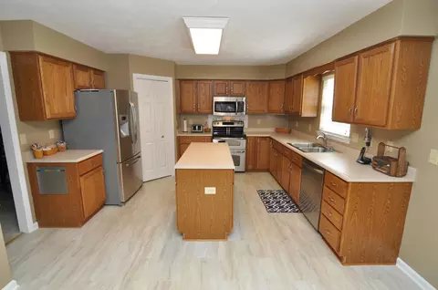 5204 Setter Rd NE, Roanoke, VA 24012 photo 2