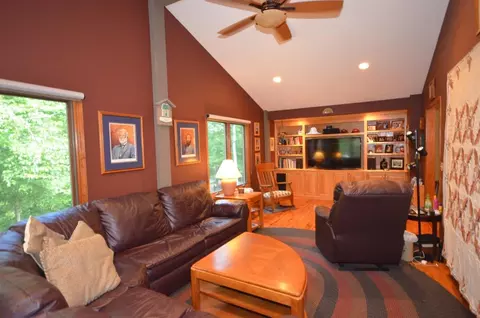 4661 Goodview Rd, Goodview, VA 24095 photo 12