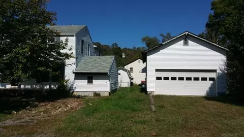 432 E Gordon St, Covington, VA 24426 photo 1