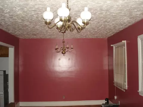 321 Lovell Dr, Martinsville, VA 24112 photo 2