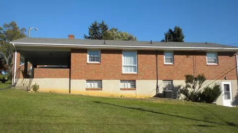 1644 Springbrook Rd NW, Roanoke, VA 24017 photo 13