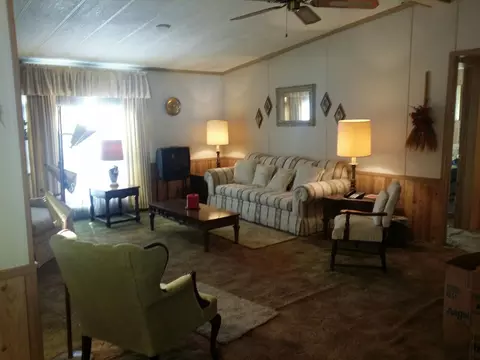 20405 Main St, Buchanan, VA 24066 photo 12