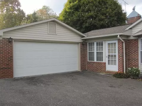 456 S Locust St, Floyd, VA 24091 photo 4