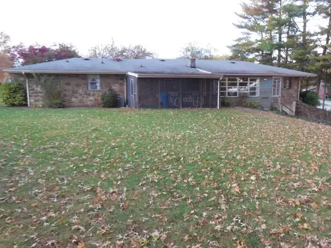3237 Fleming Ave NW, Roanoke, VA 24012 photo 2