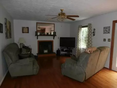 1475 Chandler Rd, Goodview, VA 24095 photo 12