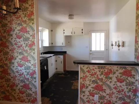 614 E Augusta Ave, Vinton, VA 24179 photo 3